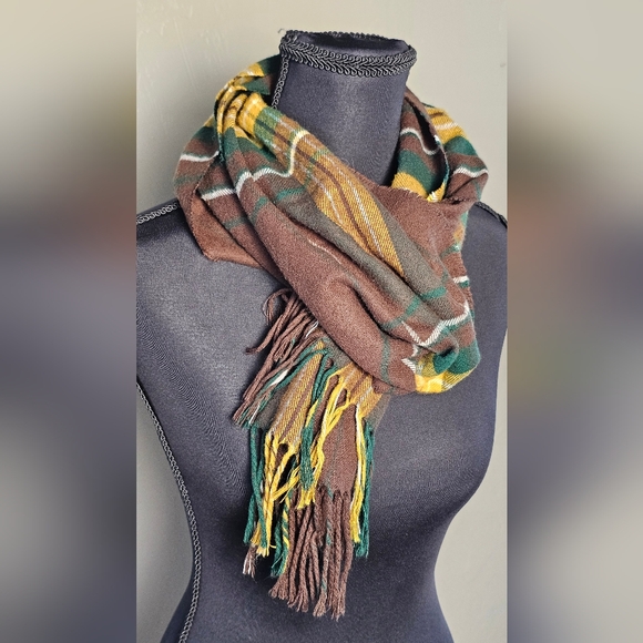 [MERONA] Brown, Yellow, Green & White Plaid Pattern Acrylic Scarf - Picture 5 of 13